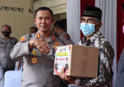 Semarak Hari Bhayangkara, Polres Banjarnegara Gelar Bakti Sosial dan Bantuan Sosial