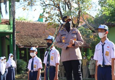 Peringati HUT Ke-74, Polwan Polres Klaten Gelar Giat ” Polwan Goes To School”