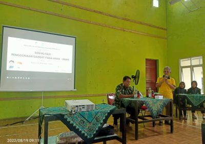 10 Mahasiswa UIN Yogyakarta, Dampingi Generasi Kwaren Klaten Bijak Bermedsos