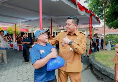 Jaga Stabilitas Harga Pangan, Bupati Klaten Gelar Pasar Murah di Kecamatan Trucuk