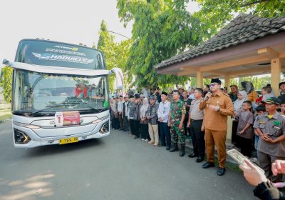Bupati Klaten Lepas 354 Calon Haji Dari Klaten Yang tergabung dalam Kloter 61